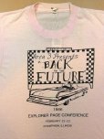 画像1: 1980s映画とは無関係の「バックトゥザフューチャー」Tシャツ (1)