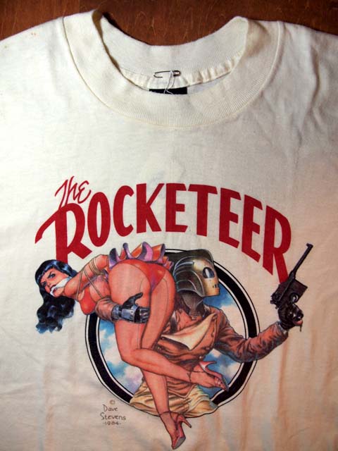 1980s?The ROCKETEER?映画Tシャツ - 古着屋HamburgCafe